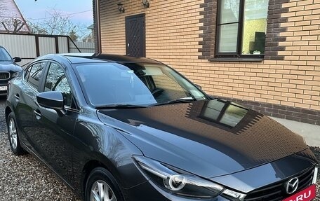 Mazda 3, 2017 год, 2 200 000 рублей, 7 фотография