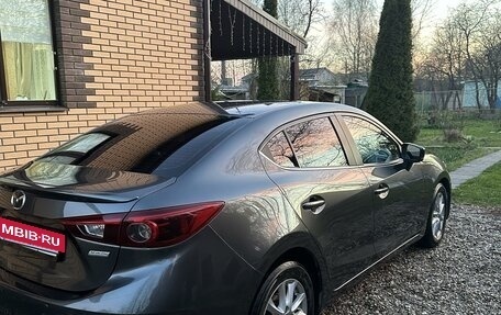 Mazda 3, 2017 год, 2 200 000 рублей, 5 фотография
