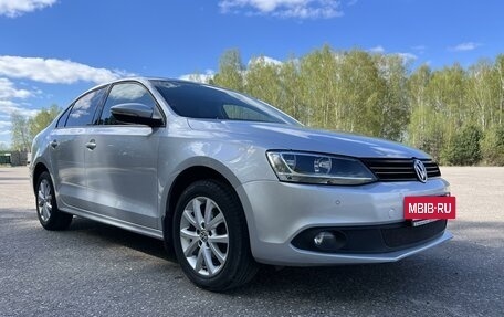 Volkswagen Jetta VI, 2013 год, 1 475 000 рублей, 5 фотография