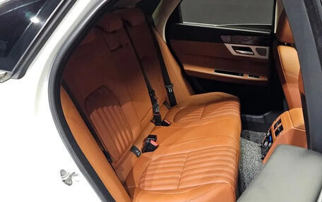 Jaguar XF II, 2019 год, 2 290 000 рублей, 11 фотография