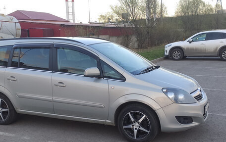 Opel Zafira B, 2011 год, 795 000 рублей, 2 фотография