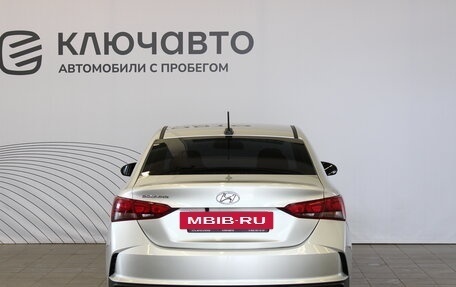 Hyundai Solaris II рестайлинг, 2021 год, 1 748 000 рублей, 6 фотография