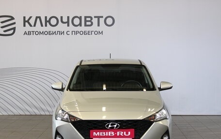 Hyundai Solaris II рестайлинг, 2021 год, 1 748 000 рублей, 2 фотография