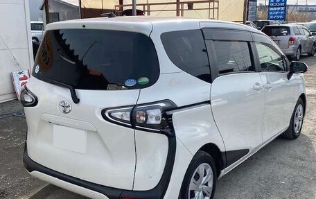 Toyota Sienta II, 2020 год, 1 090 000 рублей, 5 фотография