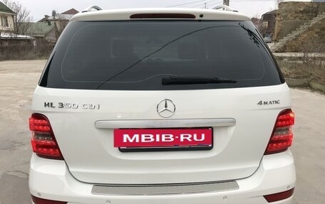 Mercedes-Benz M-Класс, 2010 год, 1 930 000 рублей, 4 фотография