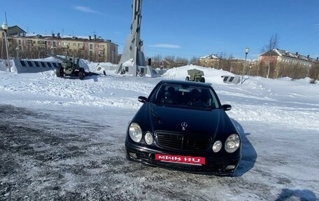 Mercedes-Benz E-Класс, 2004 год, 950 000 рублей, 9 фотография