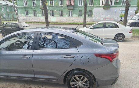 Hyundai Solaris II рестайлинг, 2017 год, 1 400 000 рублей, 7 фотография