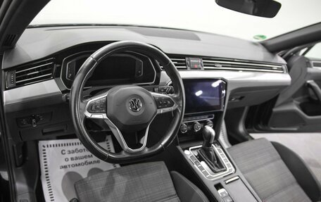 Volkswagen Passat B8 рестайлинг, 2020 год, 1 990 000 рублей, 8 фотография
