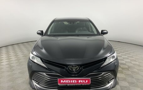 Toyota Camry, 2019 год, 3 175 000 рублей, 2 фотография