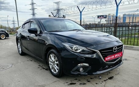 Mazda 3, 2016 год, 1 750 000 рублей, 2 фотография