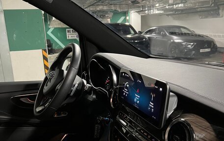 Mercedes-Benz V-Класс, 2023 год, 12 700 000 рублей, 30 фотография