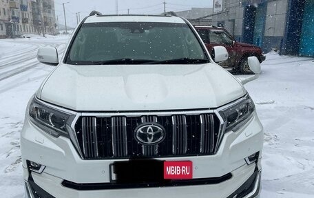 Toyota Land Cruiser Prado 150 рестайлинг 2, 2019 год, 5 000 000 рублей, 3 фотография