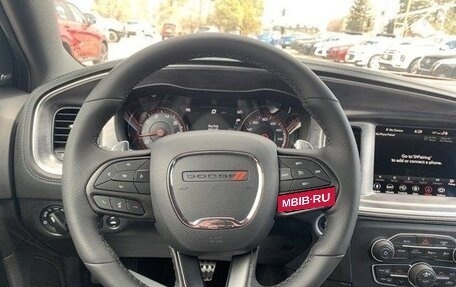 Dodge Charger, 2023 год, 9 200 000 рублей, 12 фотография