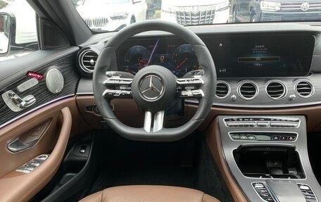 Mercedes-Benz E-Класс, 2021 год, 4 150 001 рублей, 5 фотография