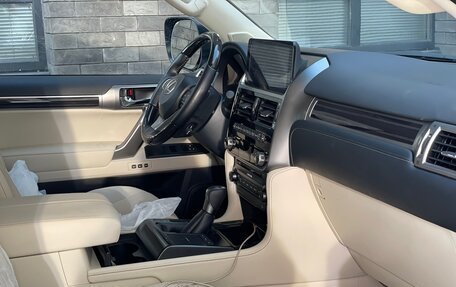 Lexus GX II, 2021 год, 8 800 000 рублей, 10 фотография