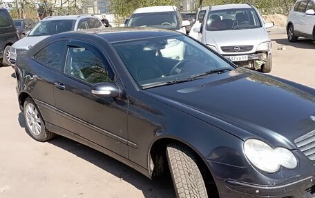 Mercedes-Benz C-Класс, 2005 год, 970 000 рублей, 23 фотография
