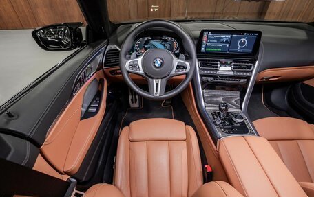 BMW 8 серия, 2023 год, 21 000 000 рублей, 19 фотография