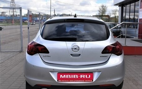 Opel Astra J, 2010 год, 879 000 рублей, 3 фотография