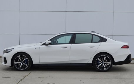 BMW 5 серия, 2023 год, 10 650 000 рублей, 4 фотография