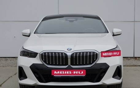 BMW 5 серия, 2023 год, 10 650 000 рублей, 3 фотография