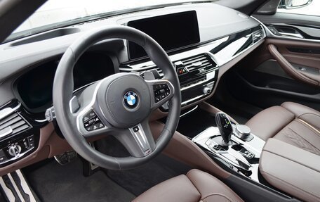 BMW 5 серия, 2022 год, 7 650 000 рублей, 11 фотография