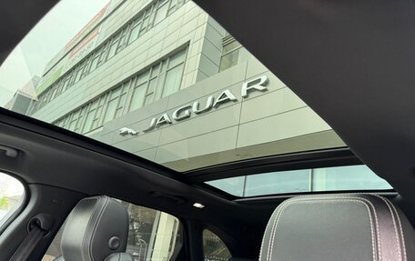 Jaguar F-Pace, 2016 год, 3 800 000 рублей, 14 фотография