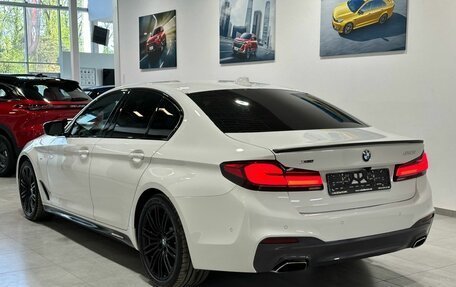 BMW 5 серия, 2019 год, 3 949 900 рублей, 4 фотография