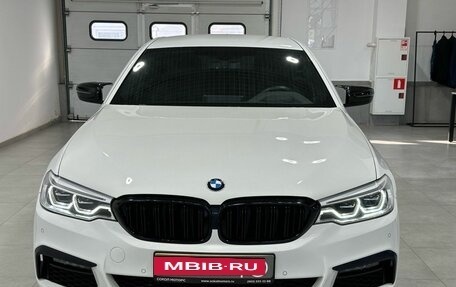 BMW 5 серия, 2019 год, 3 949 900 рублей, 2 фотография