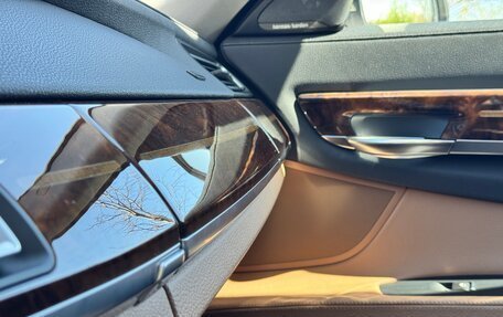 BMW 7 серия, 2013 год, 3 200 000 рублей, 34 фотография