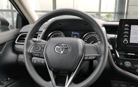 Toyota Camry, 2022 год, 3 200 000 рублей, 18 фотография