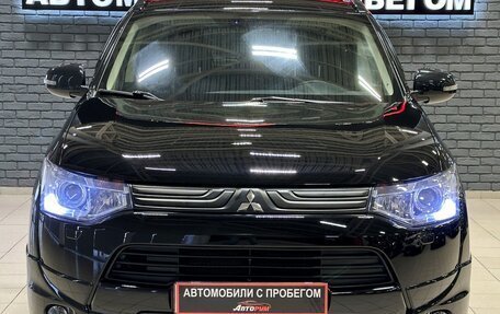Mitsubishi Outlander III рестайлинг 3, 2012 год, 1 937 000 рублей, 2 фотография
