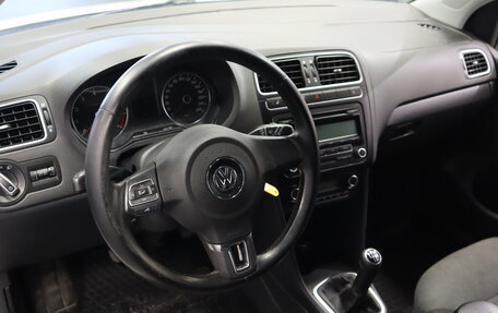 Volkswagen Polo VI (EU Market), 2011 год, 758 000 рублей, 8 фотография