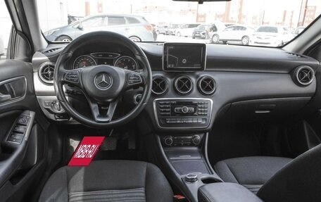 Mercedes-Benz A-Класс, 2016 год, 1 769 000 рублей, 6 фотография