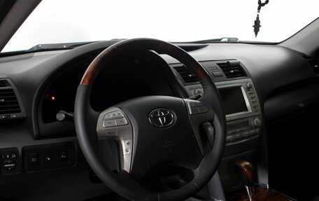 Toyota Camry, 2011 год, 1 780 000 рублей, 13 фотография