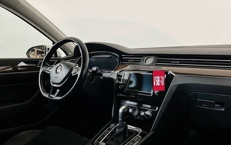 Volkswagen Passat B8 рестайлинг, 2017 год, 2 349 000 рублей, 9 фотография