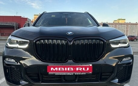 BMW X5, 2019 год, 7 750 000 рублей, 2 фотография