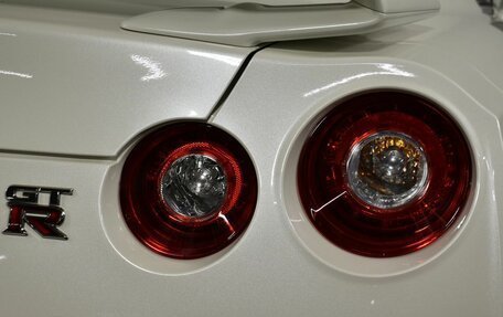 Nissan GT-R, 2022 год, 18 800 000 рублей, 11 фотография