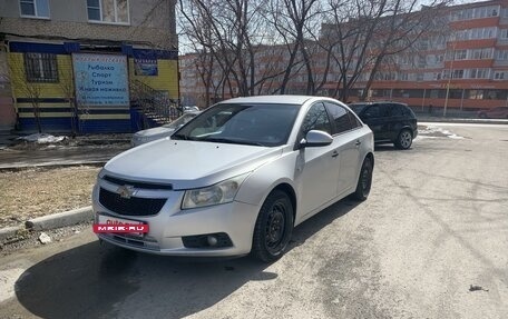 Chevrolet Cruze II, 2011 год, 707 000 рублей, 2 фотография
