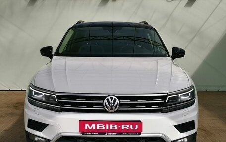 Volkswagen Tiguan II, 2020 год, 3 000 000 рублей, 3 фотография