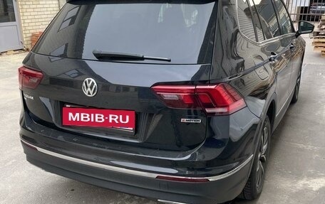 Volkswagen Tiguan II, 2020 год, 2 850 000 рублей, 3 фотография