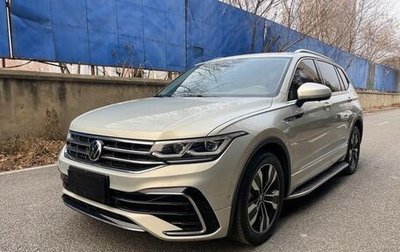 Volkswagen Tiguan II, 2021 год, 2 530 000 рублей, 1 фотография