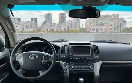 Toyota Land Cruiser 200, 2009 год, 2 900 000 рублей, 26 фотография