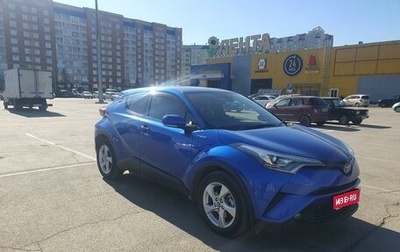 Toyota C-HR I рестайлинг, 2019 год, 2 300 000 рублей, 1 фотография