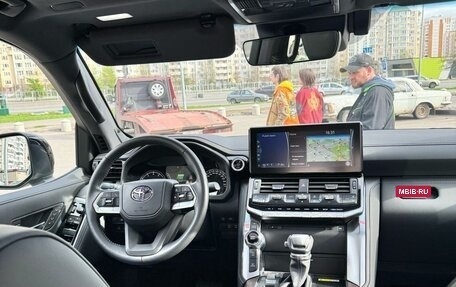 Toyota Land Cruiser, 2023 год, 14 299 999 рублей, 22 фотография