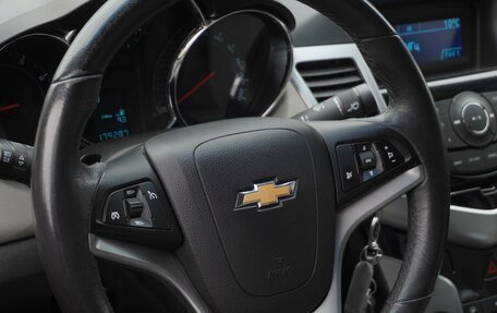 Chevrolet Cruze II, 2011 год, 949 000 рублей, 12 фотография