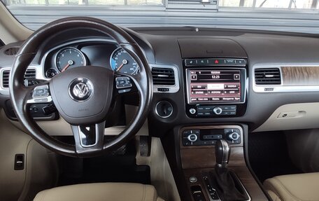 Volkswagen Touareg III, 2016 год, 3 950 000 рублей, 10 фотография