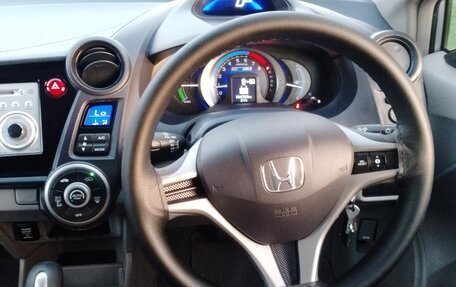 Honda Insight II рестайлинг, 2010 год, 1 100 000 рублей, 12 фотография