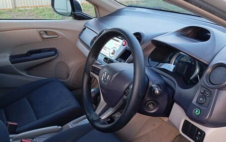 Honda Insight II рестайлинг, 2010 год, 1 100 000 рублей, 11 фотография