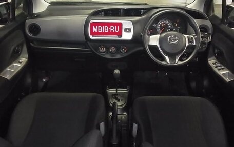 Toyota Vitz, 2014 год, 681 000 рублей, 12 фотография