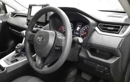 Toyota RAV4, 2020 год, 2 205 000 рублей, 6 фотография